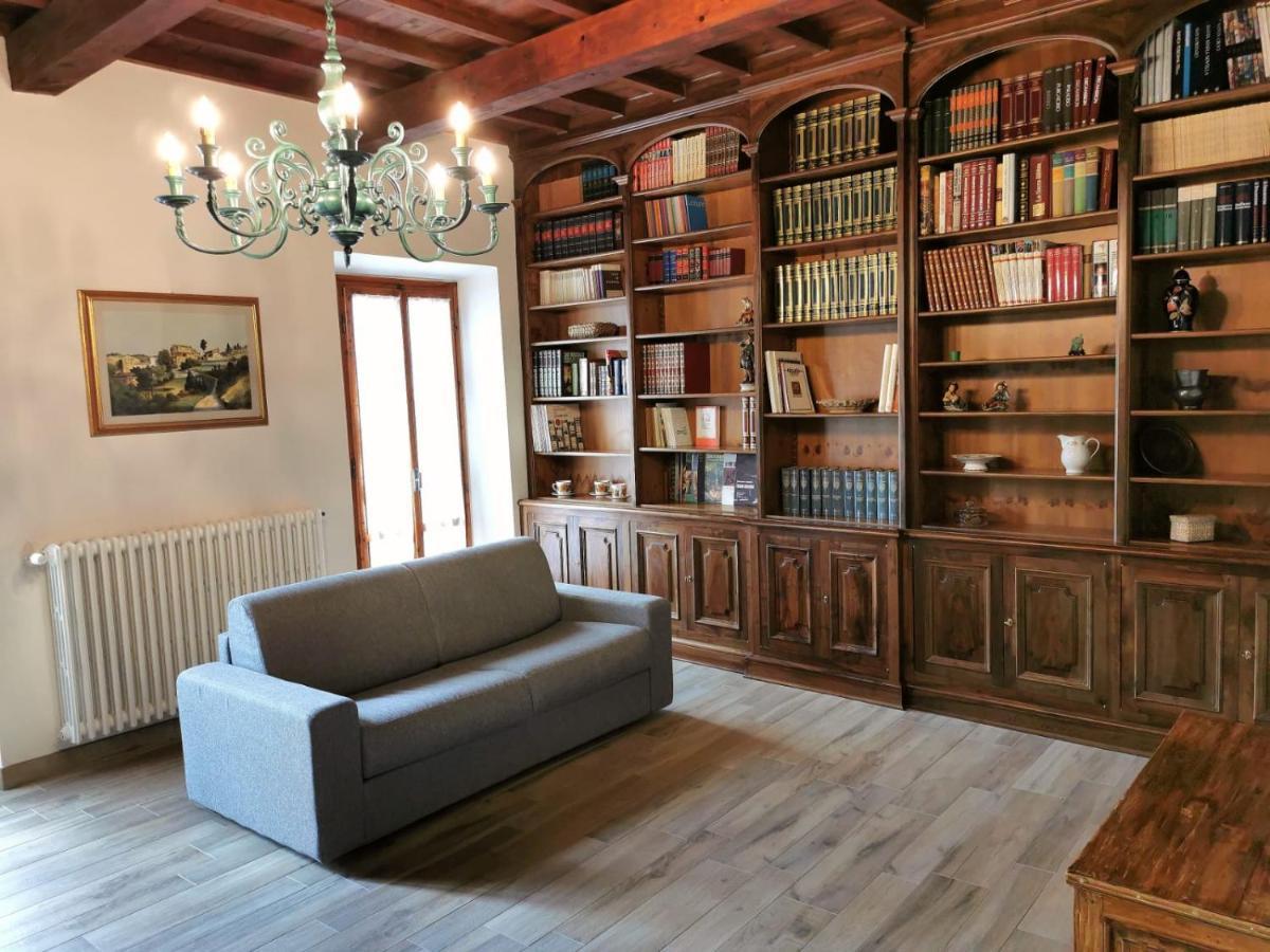 Casa Remo - Dolce Soggiorno Nella Piazza Di Greve Greve in Chianti Buitenkant foto