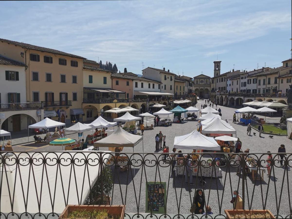 Casa Remo - Dolce Soggiorno Nella Piazza Di Greve Greve in Chianti Buitenkant foto