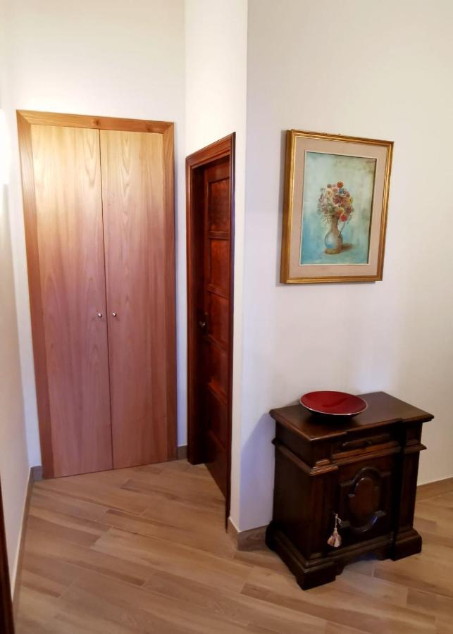Casa Remo - Dolce Soggiorno Nella Piazza Di Greve Greve in Chianti Buitenkant foto